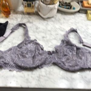 Lavender lace bra 36D